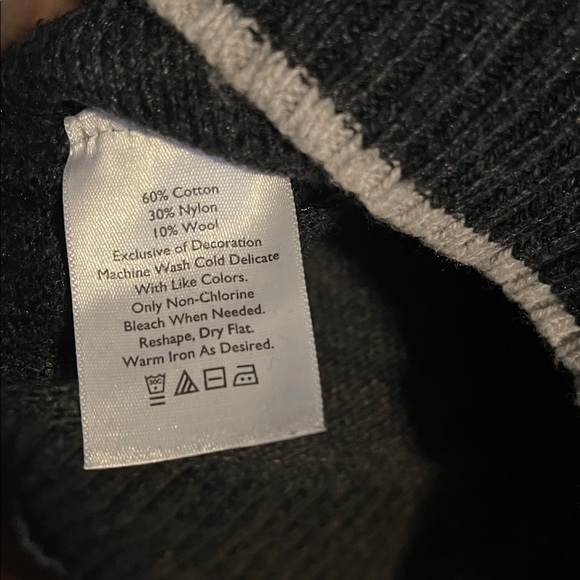 Eddie Bauer Gray and White Wool Blend Tunic Sweater with Pockets - Picture 6 of 6